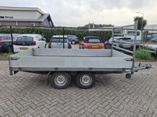 Hapert plateauwagen